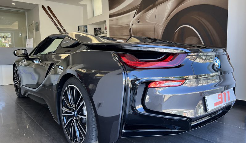 BMW i8 ROADSTER pieno