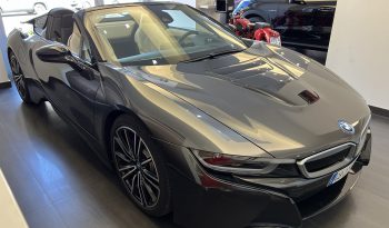 BMW i8 ROADSTER pieno