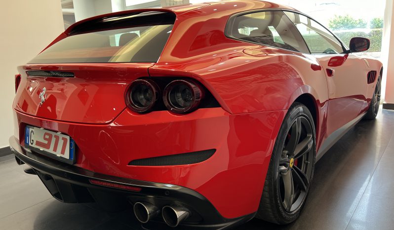 FERRARI GTC4 LUSSO V12 pieno