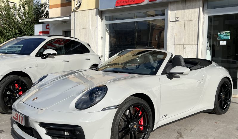 PORSCHE 992 CARRERA 4 GTS CABRIO pieno