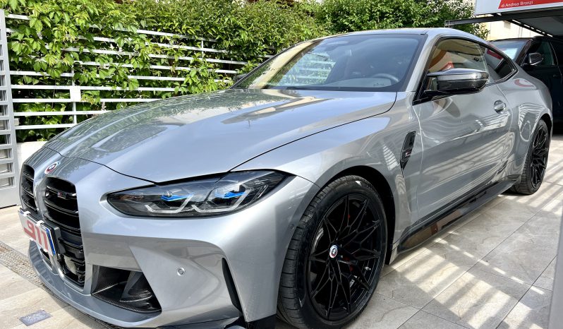 BMW M4 COMPETITION M pieno